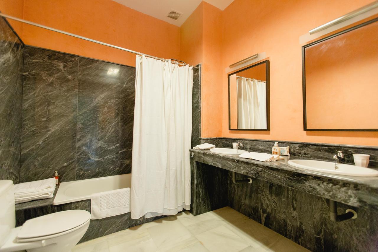 Apartamentos La Botanica, كاديز المظهر الخارجي الصورة