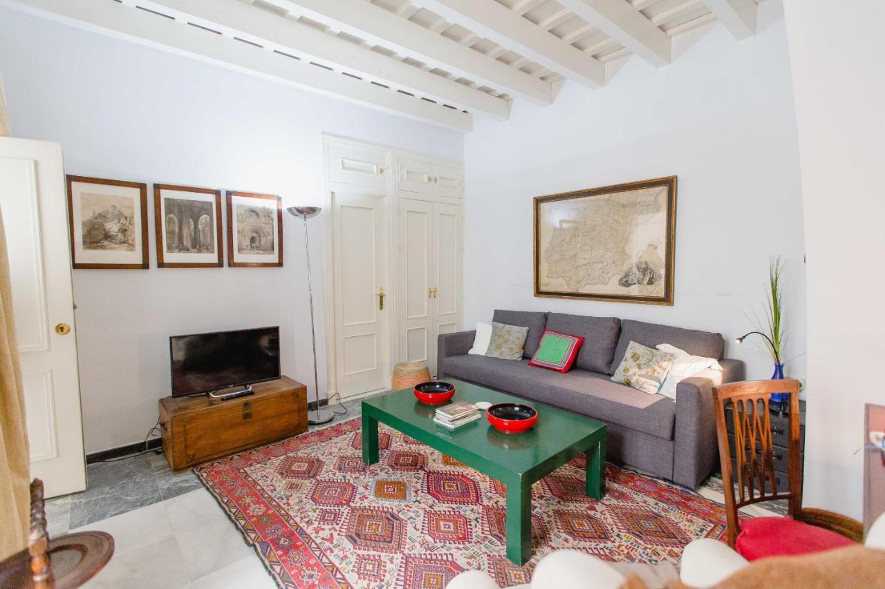 Apartamentos La Botanica, كاديز المظهر الخارجي الصورة